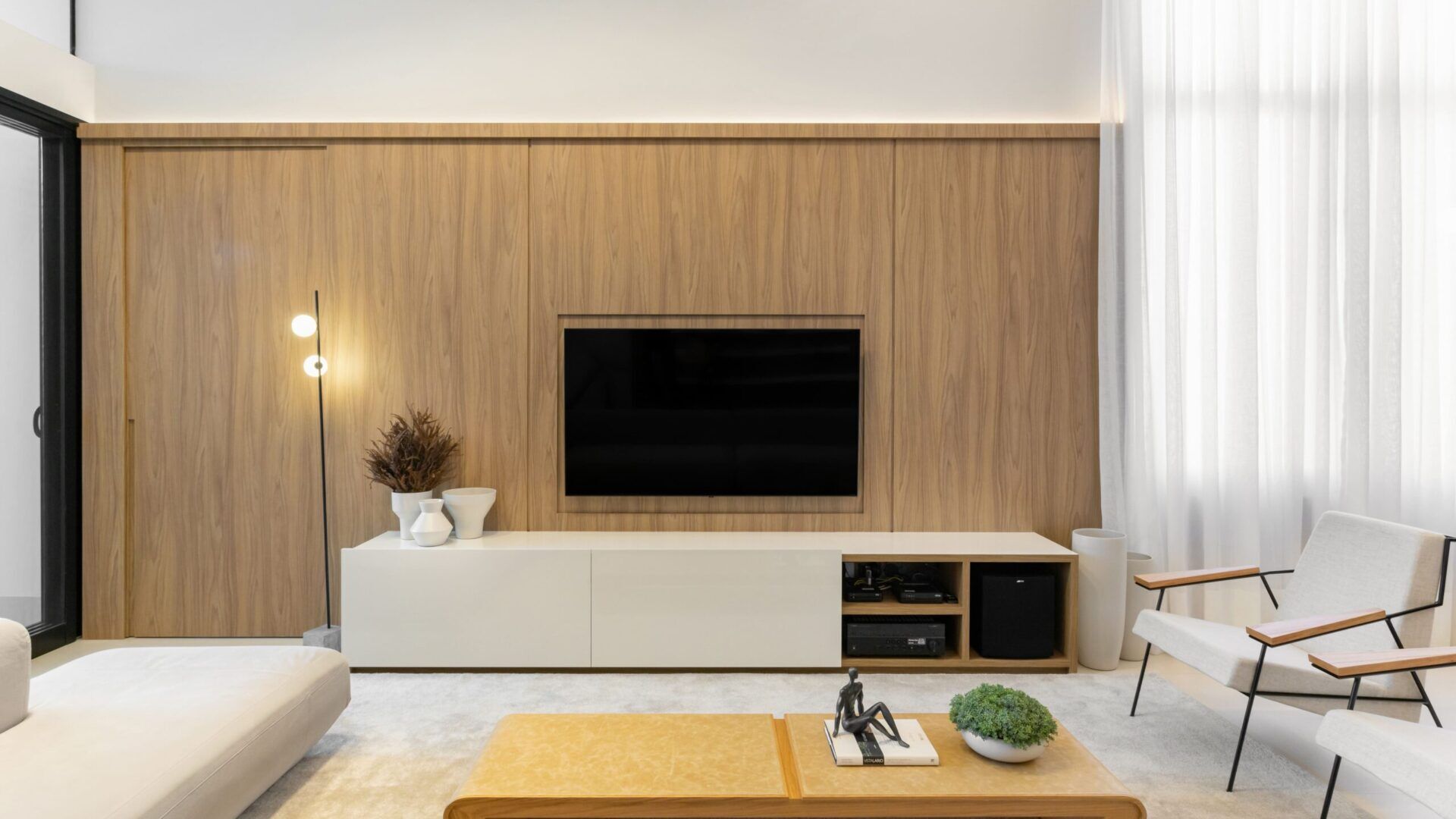 CASA PITA ALPHAVILLE 4 | ONÇA ARQUITETURA